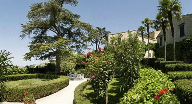 Palazzo Dalla Casapiccola Bed & Breakfast มาเชราตา ภายนอก รูปภาพ